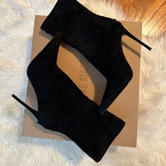Black Suede Steve Madden Lanae bootie - Picture 6 of 6